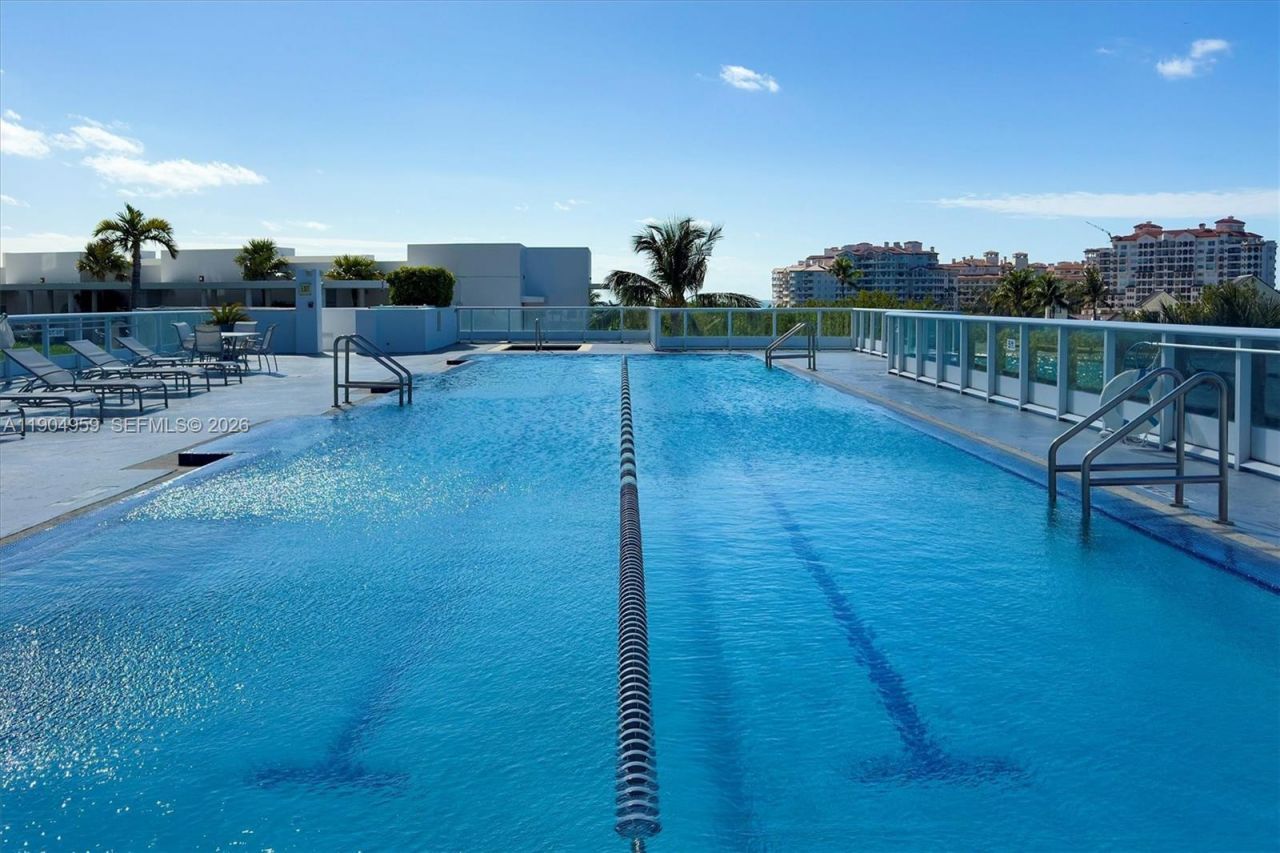 100 S Pointe Dr, Unit 3203, Miami Beach, FL 33139 Photo