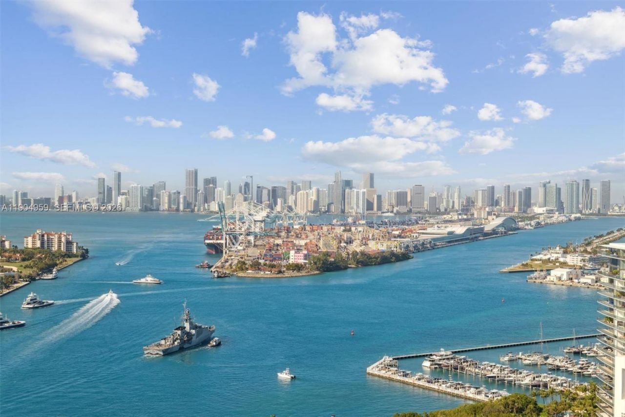 100 S Pointe Dr, Unit 3203, Miami Beach, FL 33139 Photo