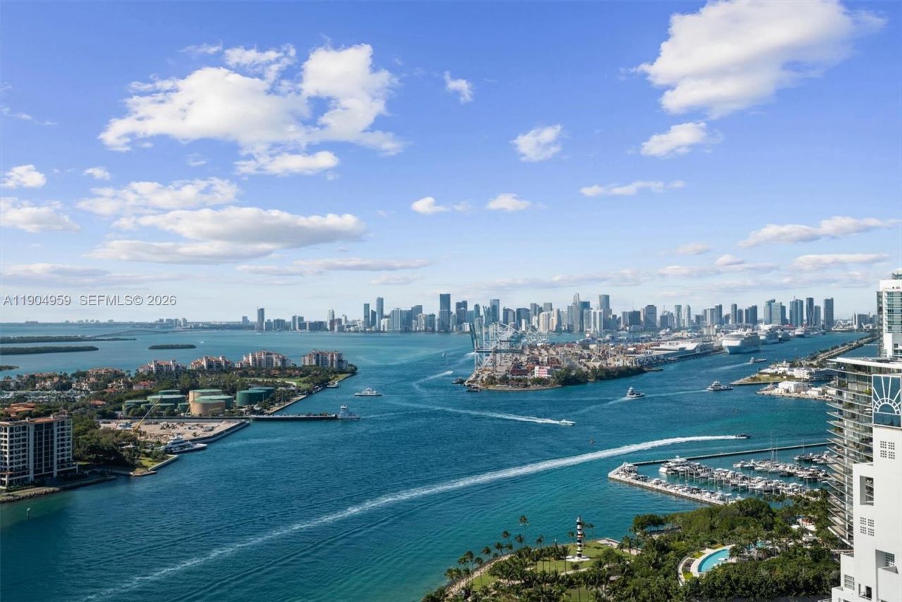 100 S Pointe Dr, Unit 3203, Miami Beach, FL 33139 Photo