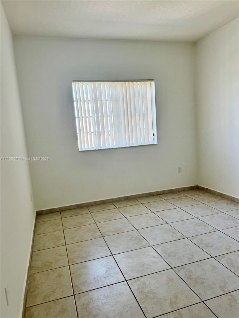 7330 NW 114th Ave, Unit 311-5, Doral, FL 33178 Photo