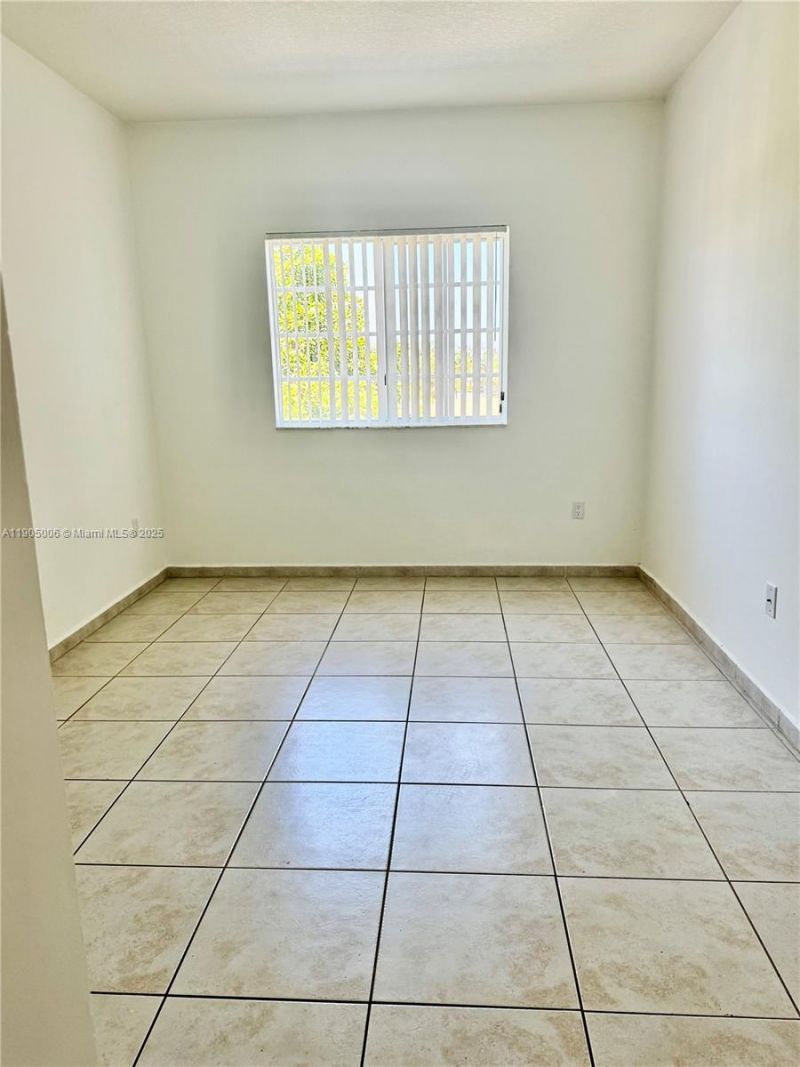 7330 NW 114th Ave, Unit 311-5, Doral, FL 33178 Photo