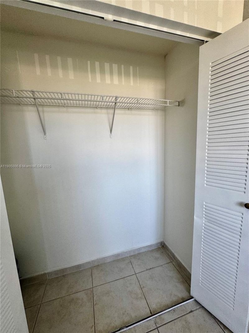 7330 NW 114th Ave, Unit 311-5, Doral, FL 33178 Photo