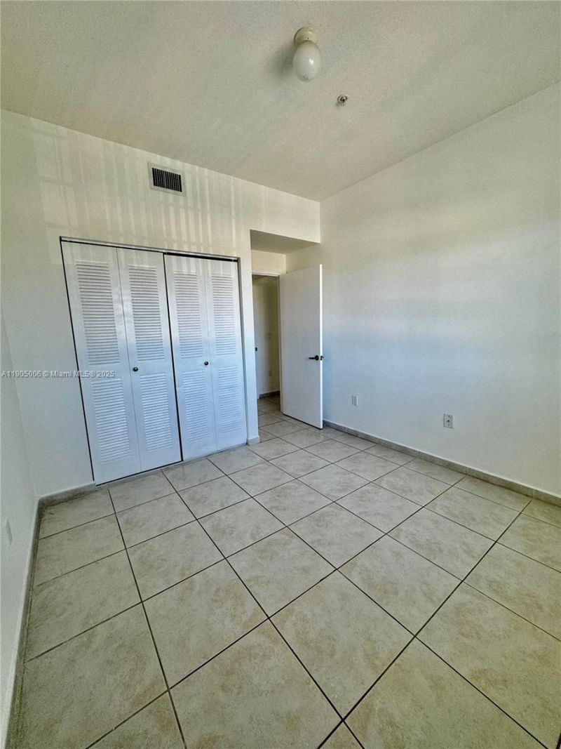 7330 NW 114th Ave, Unit 311-5, Doral, FL 33178 Photo