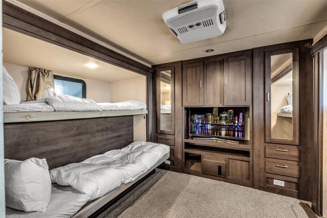 325 Calusa St 44, Key Largo, FL 33037 Photo
