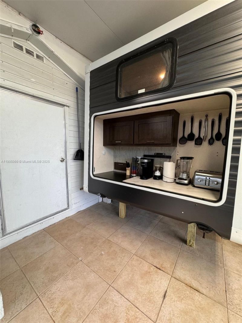 325 Calusa St 44, Key Largo, FL 33037 Photo