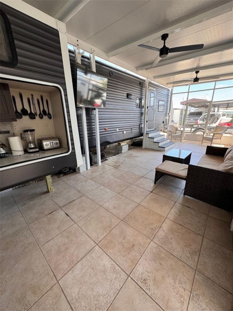 325 Calusa St 44, Key Largo, FL 33037 Photo