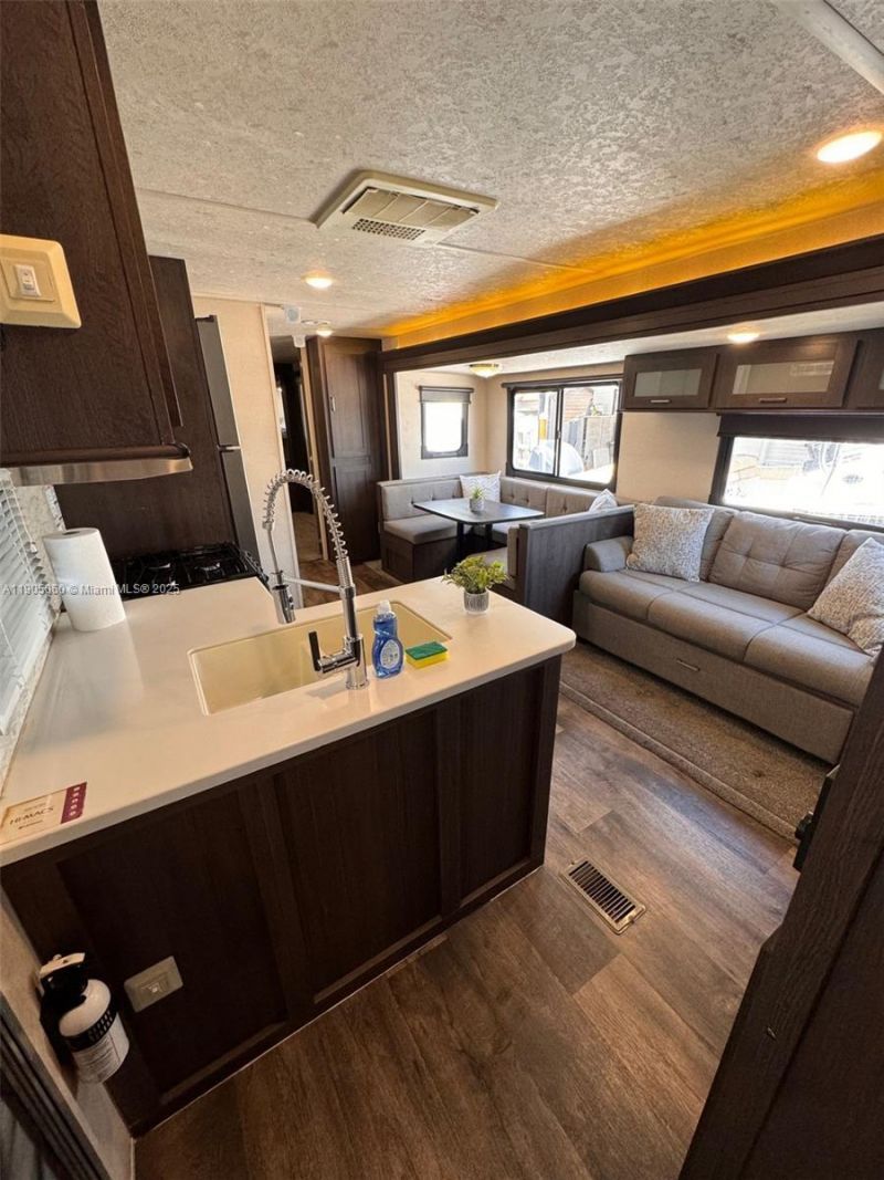 325 Calusa St 44, Key Largo, FL 33037 Photo