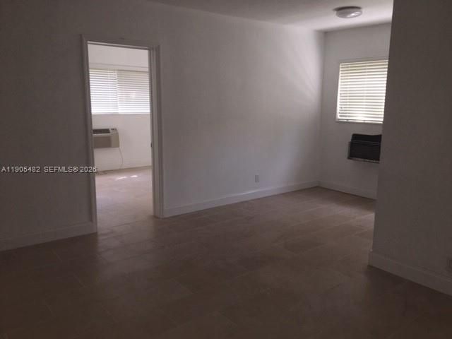 7155 Rue Notre Dame, Miami Beach, FL 33141 Photo