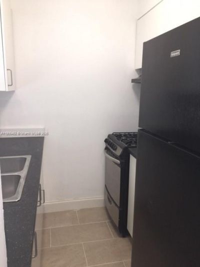 7155 Rue Notre Dame, Miami Beach, FL 33141 Photo