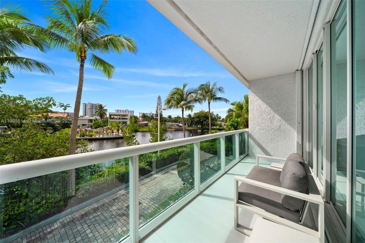 16500 Collins Ave, Unit TH-8, Sunny Isles Beach, FL 33160 Photo