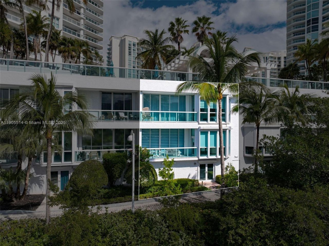 16500 Collins Ave, Unit TH-8, Sunny Isles Beach, FL 33160 Photo