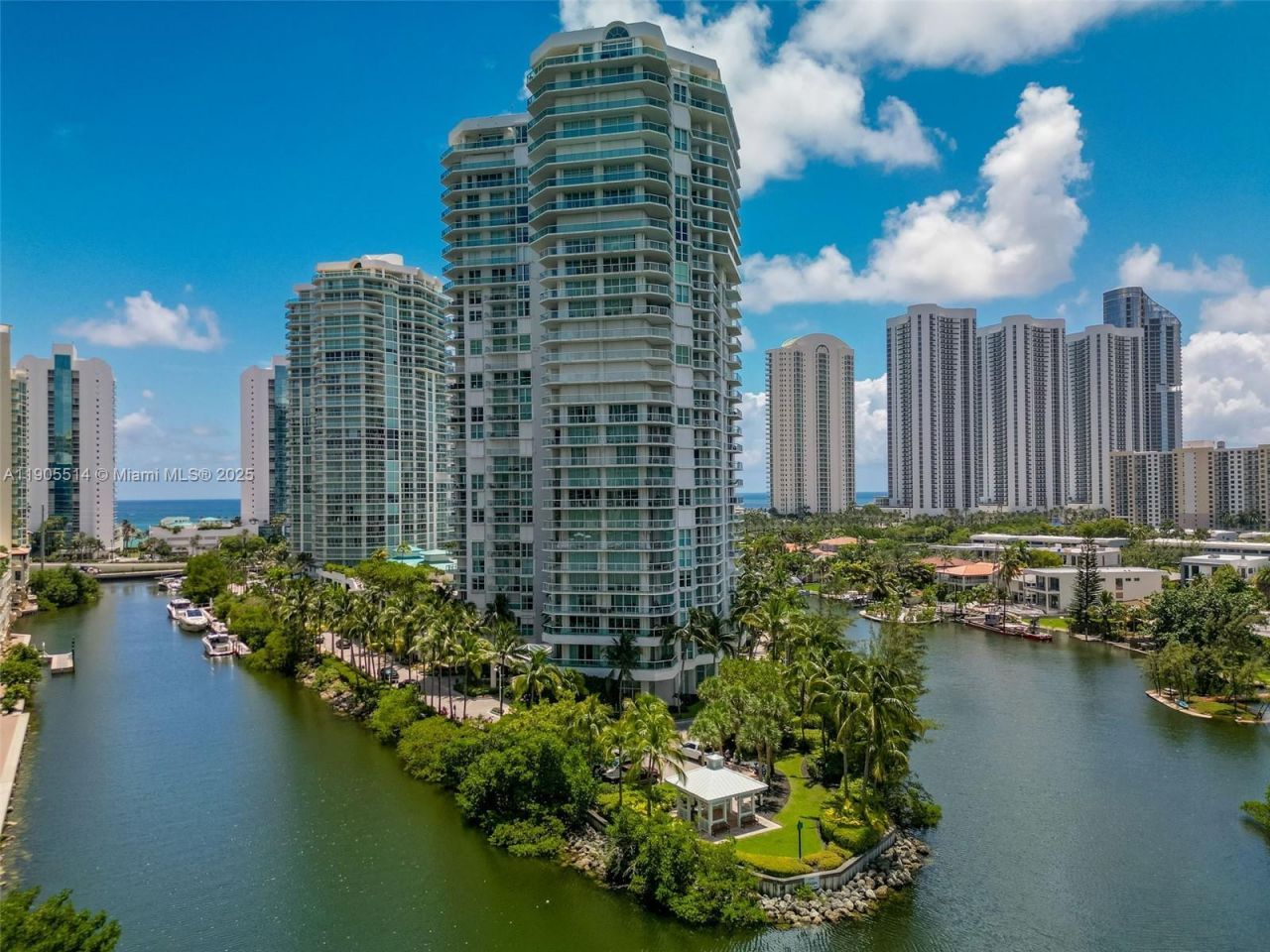 16500 Collins Ave, Unit TH-8, Sunny Isles Beach, FL 33160 Photo