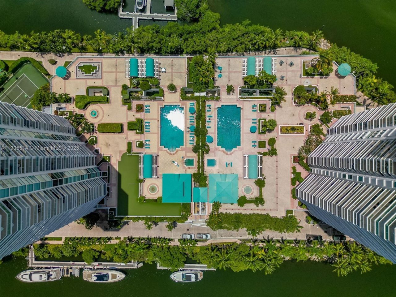 16500 Collins Ave, Unit TH-8, Sunny Isles Beach, FL 33160 Photo