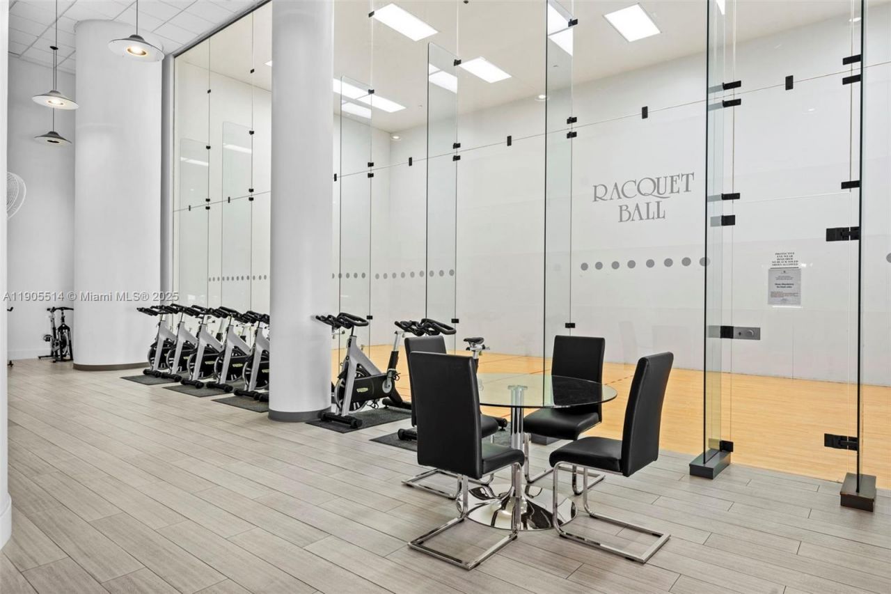 16500 Collins Ave, Unit TH-8, Sunny Isles Beach, FL 33160 Photo