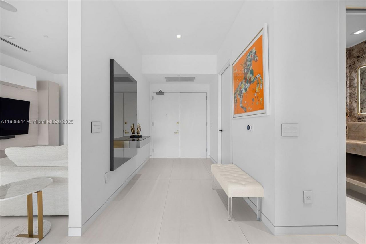 16500 Collins Ave, Unit TH-8, Sunny Isles Beach, FL 33160 Photo