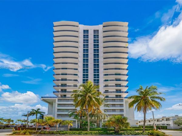 7901 Hispanola Ave, Unit 608, North Bay Village, FL 33141