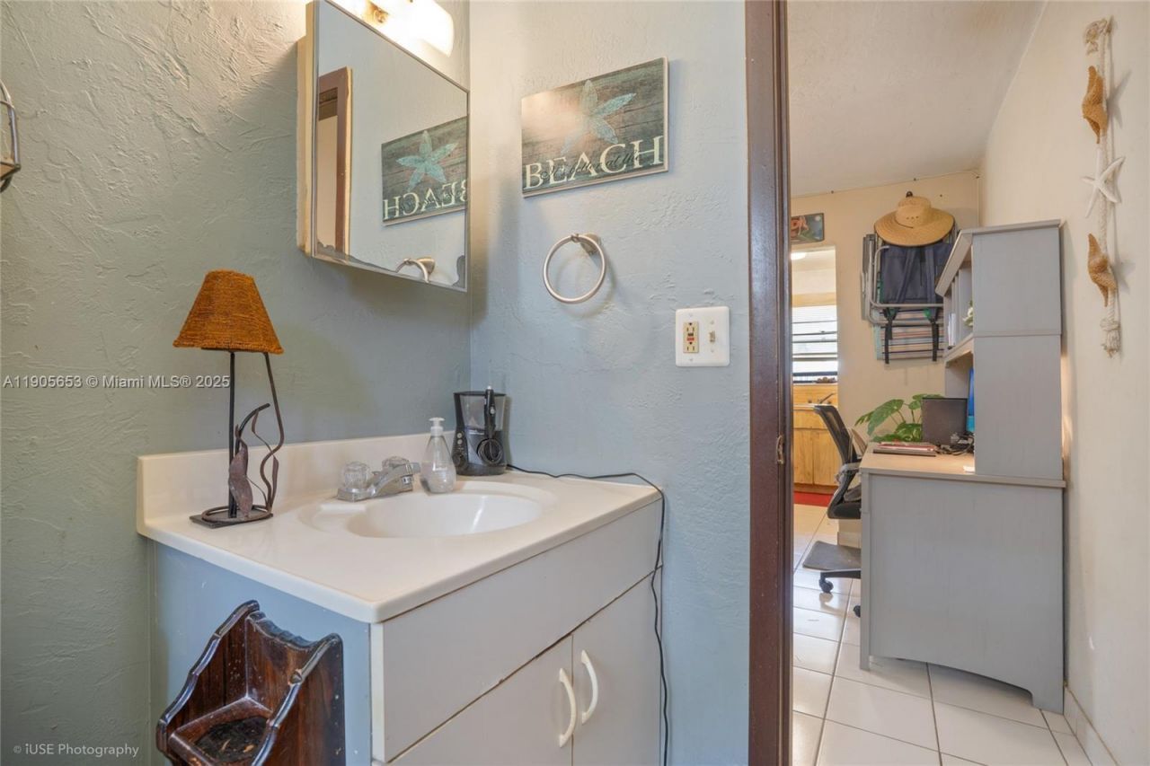 1734 N 16th Ct, Hollywood, FL 33020 Photo