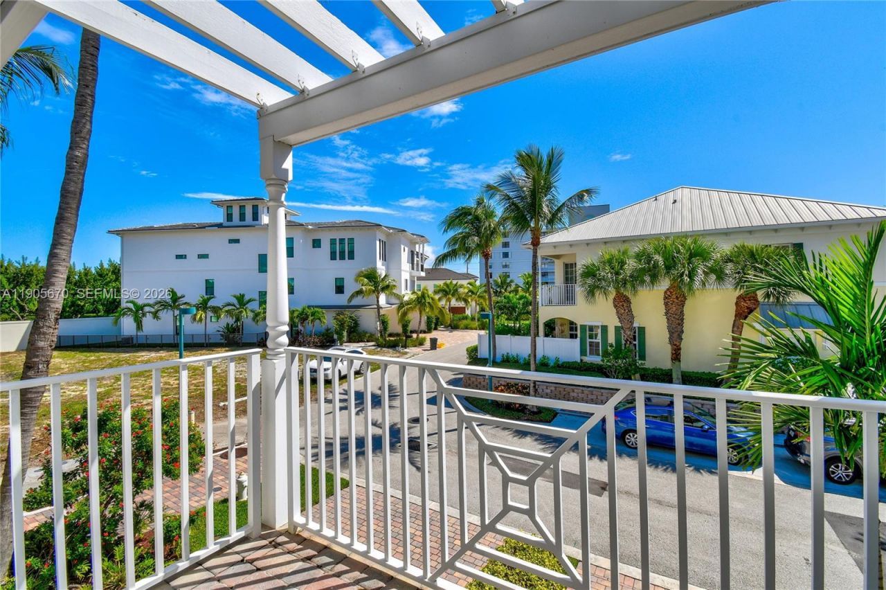 475 Ocean Ridge Way, Juno Beach, FL 33408 Photo