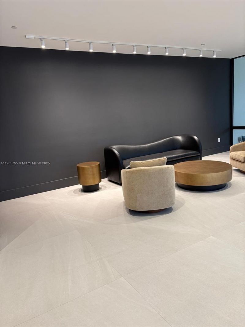 2829 Indian Creek Dr, Unit 1403, Miami Beach, FL 33140 Photo