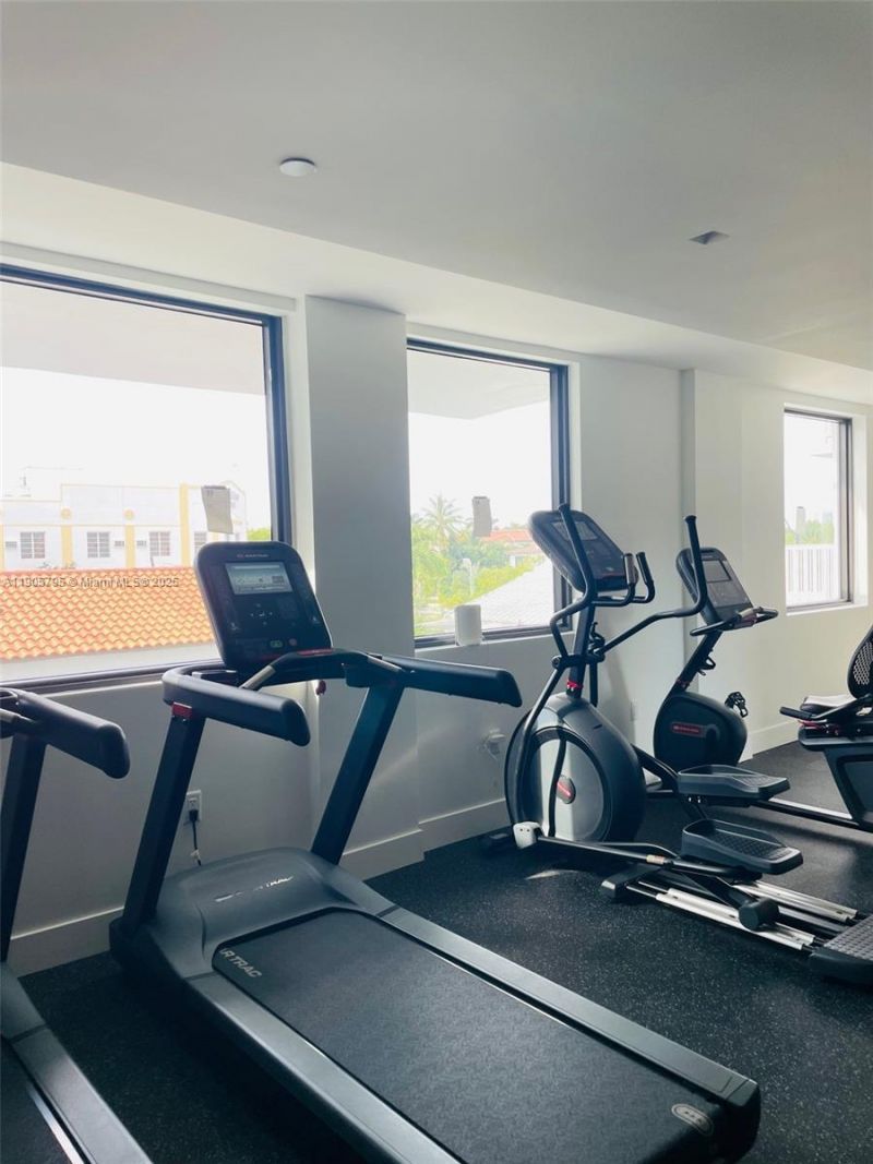 2829 Indian Creek Dr, Unit 1403, Miami Beach, FL 33140 Photo