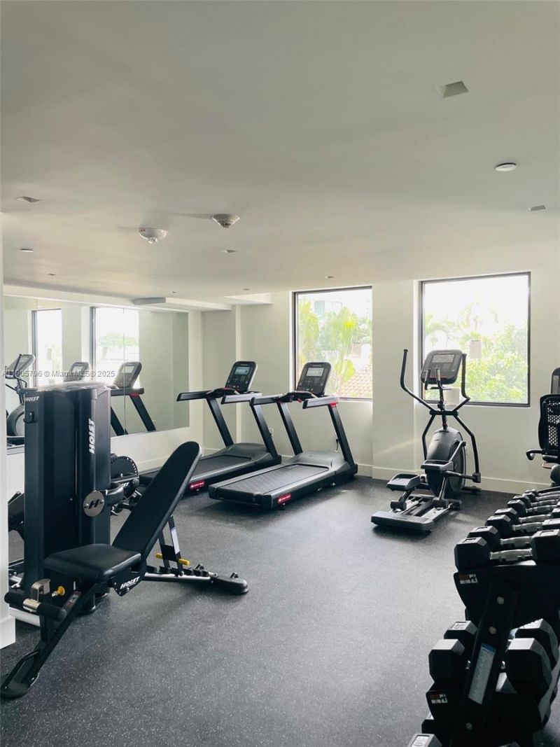 2829 Indian Creek Dr, Unit 608, Miami Beach, FL 33140 Photo