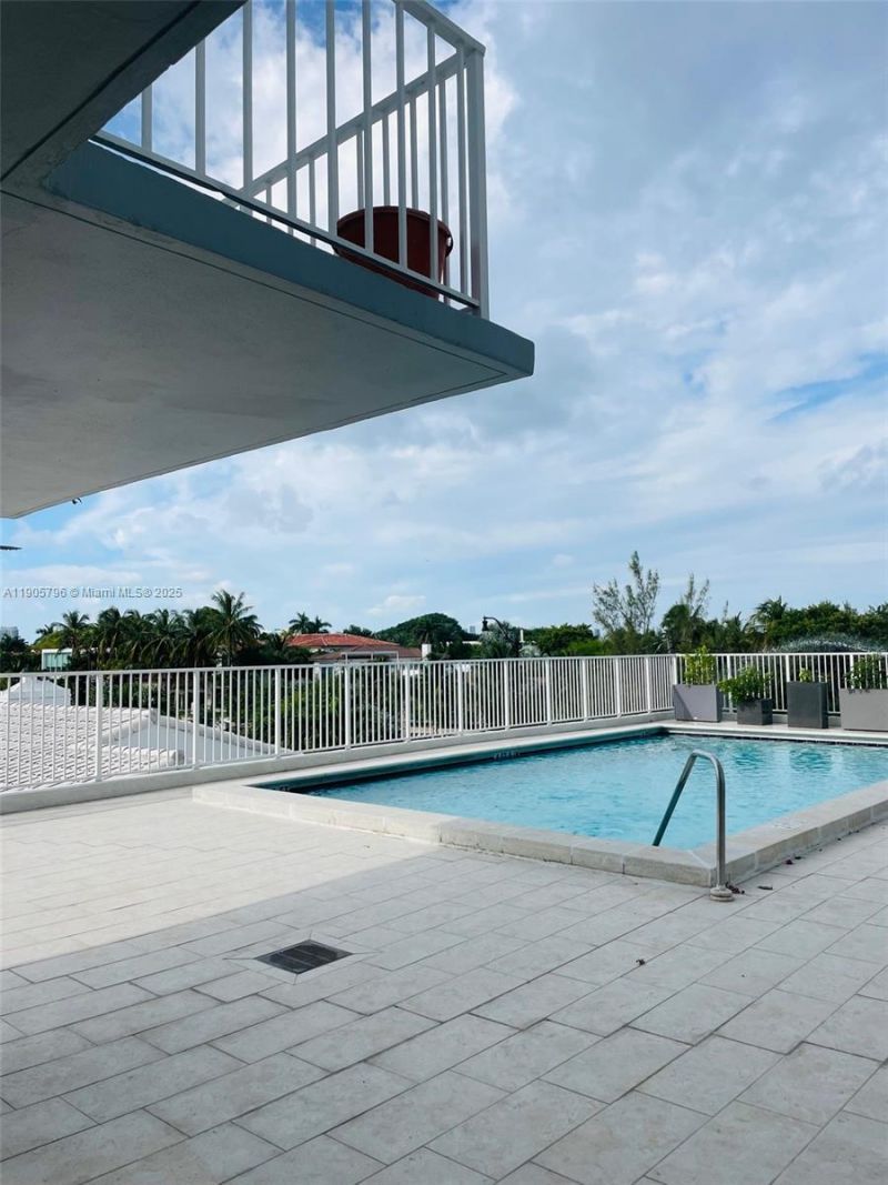 2829 Indian Creek Dr, Unit 608, Miami Beach, FL 33140 Photo