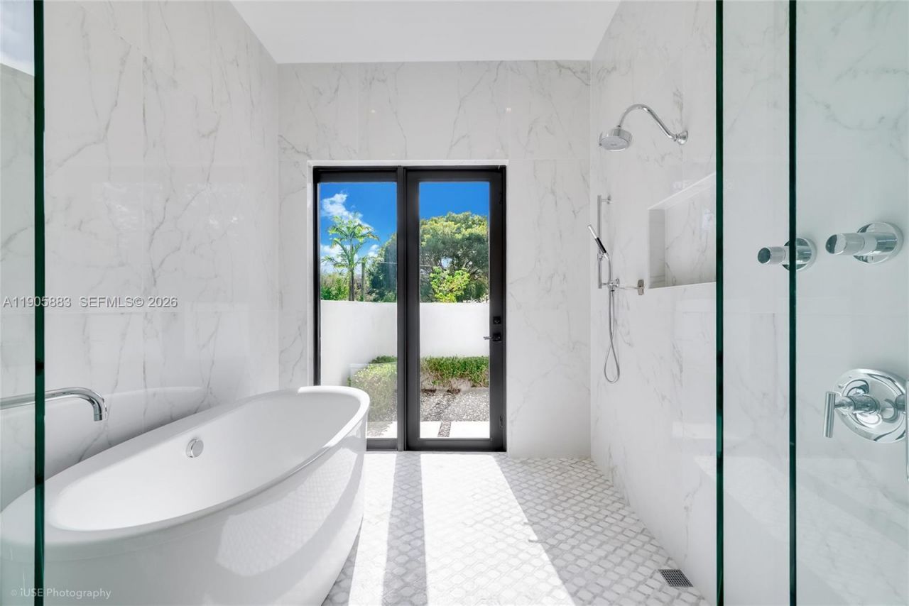 7830 SW 117th St, Pinecrest, FL 33156 Photo