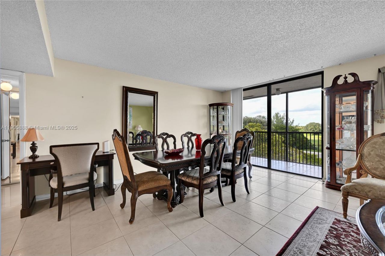 5570 NW 44th St, Unit 501A, Lauderhill, FL 33319 Photo