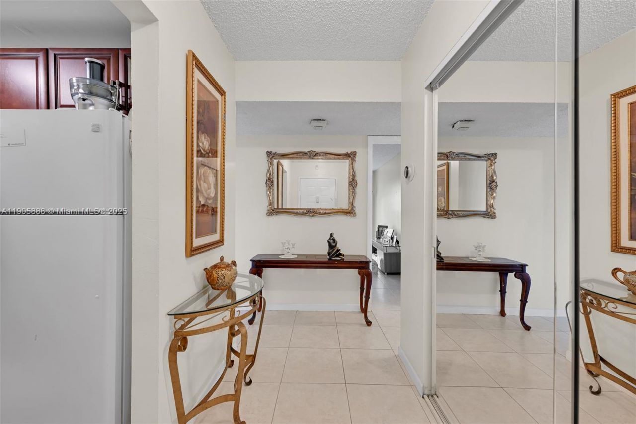 5570 NW 44th St, Unit 501A, Lauderhill, FL 33319 Photo