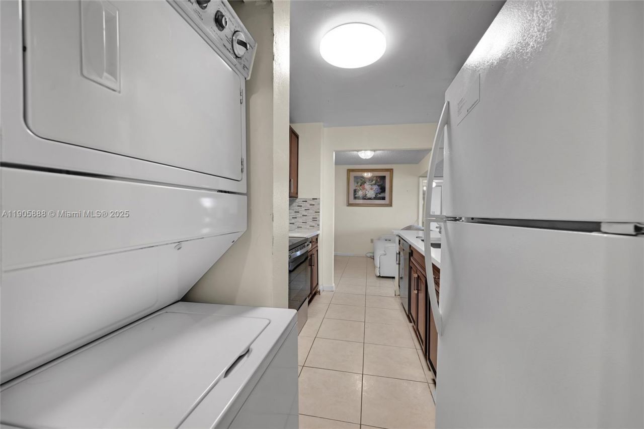 5570 NW 44th St, Unit 501A, Lauderhill, FL 33319 Photo