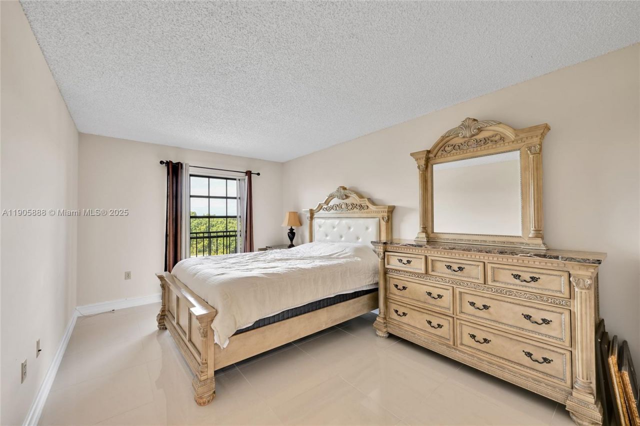 5570 NW 44th St, Unit 501A, Lauderhill, FL 33319 Photo