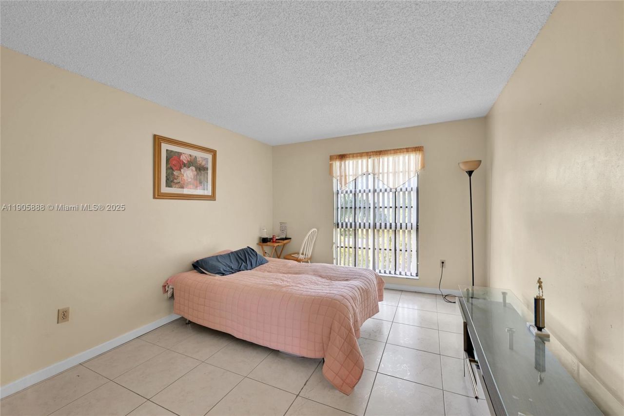 5570 NW 44th St, Unit 501A, Lauderhill, FL 33319 Photo