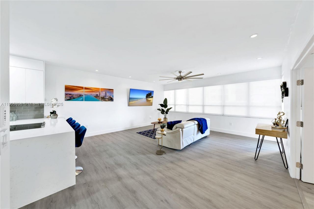 11 Island Ave, Unit 309, Miami Beach, FL 33139 Photo