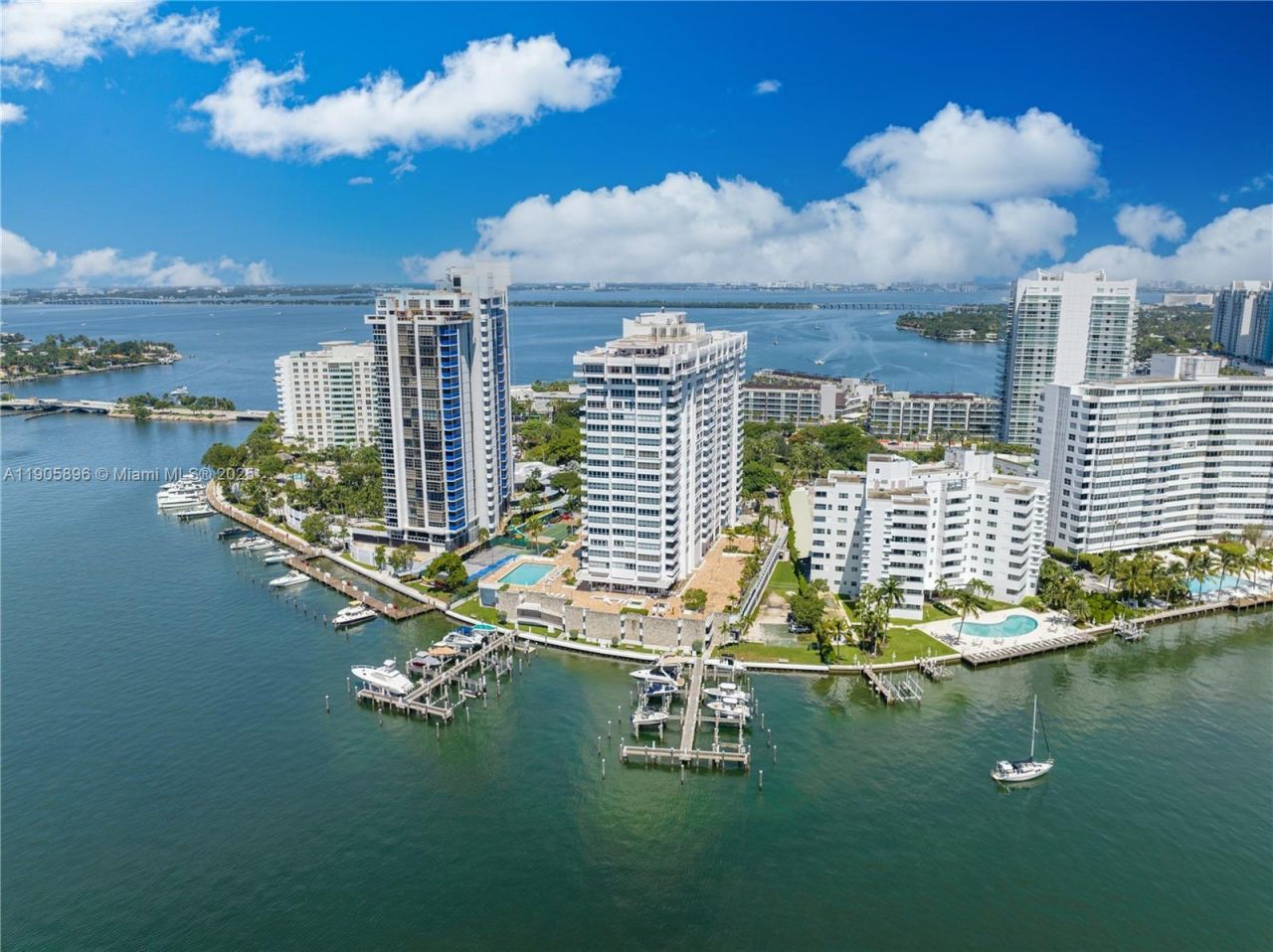 11 Island Ave, Unit 309, Miami Beach, FL 33139 Photo