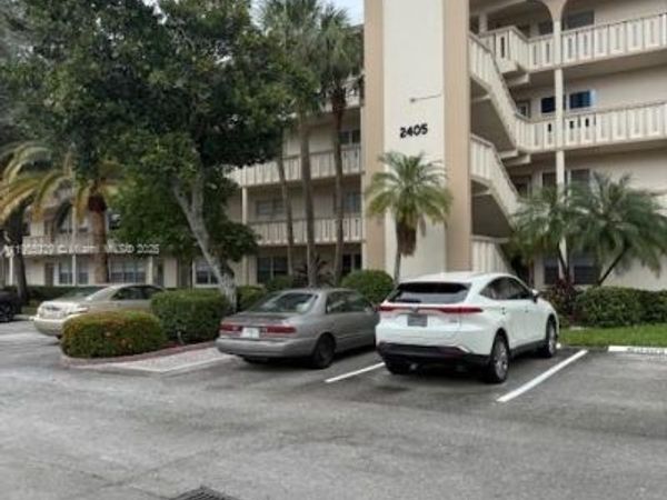 2405 Antigua Cir, Unit E4, Coconut Creek, FL 33066