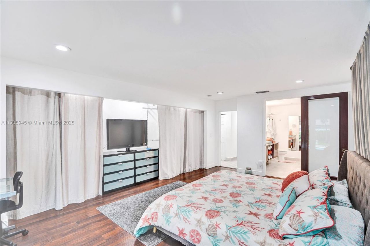 17000 NW 18th Ave, Miami Gardens, FL 33056 Photo