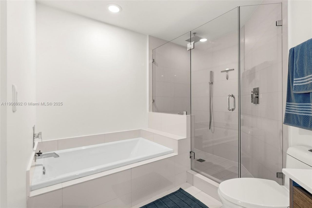 1100 S Miami Ave, Unit 2910, Miami, FL 33130 Photo