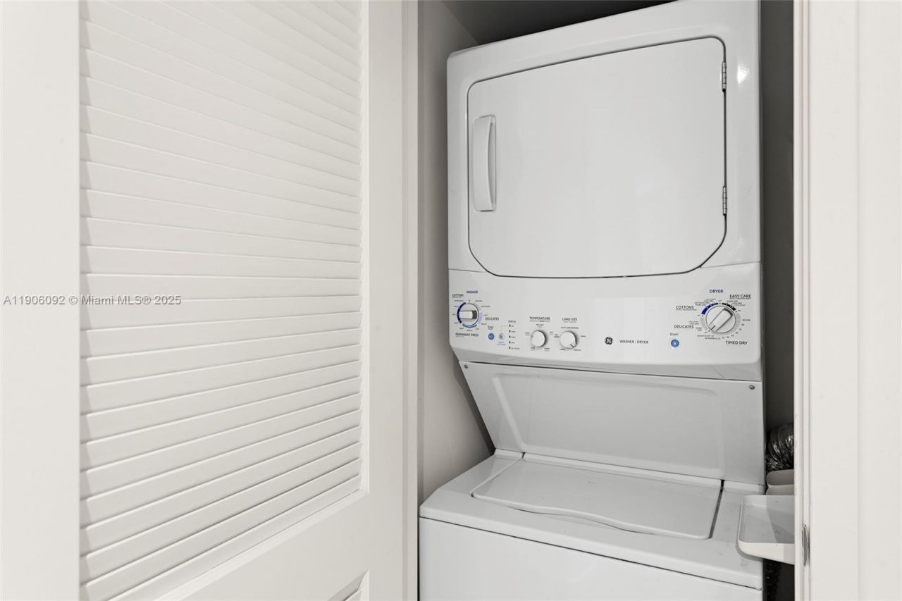 1100 S Miami Ave, Unit 2910, Miami, FL 33130 Photo