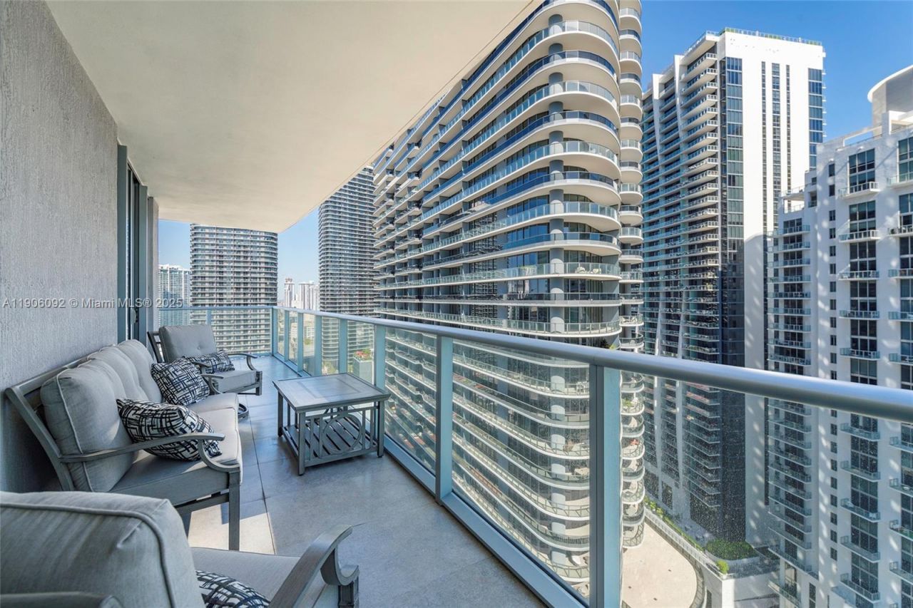 1100 S Miami Ave, Unit 2910, Miami, FL 33130 Photo