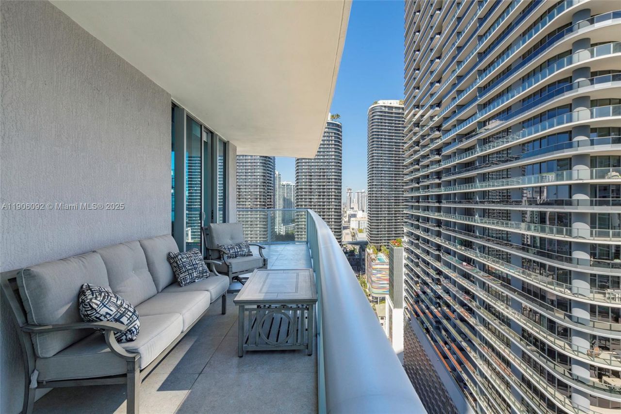 1100 S Miami Ave, Unit 2910, Miami, FL 33130 Photo