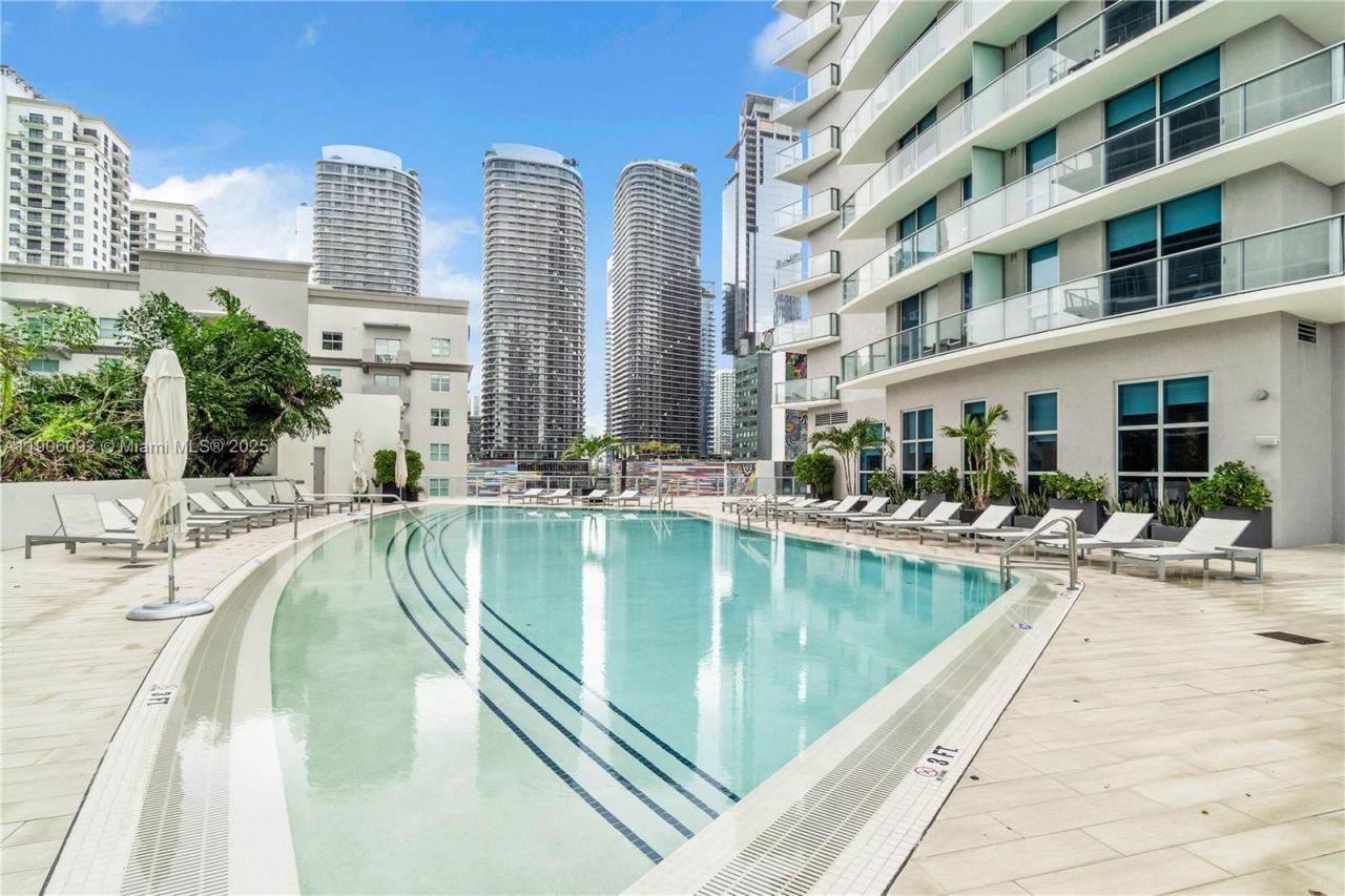 1100 S Miami Ave, Unit 2910, Miami, FL 33130 Photo