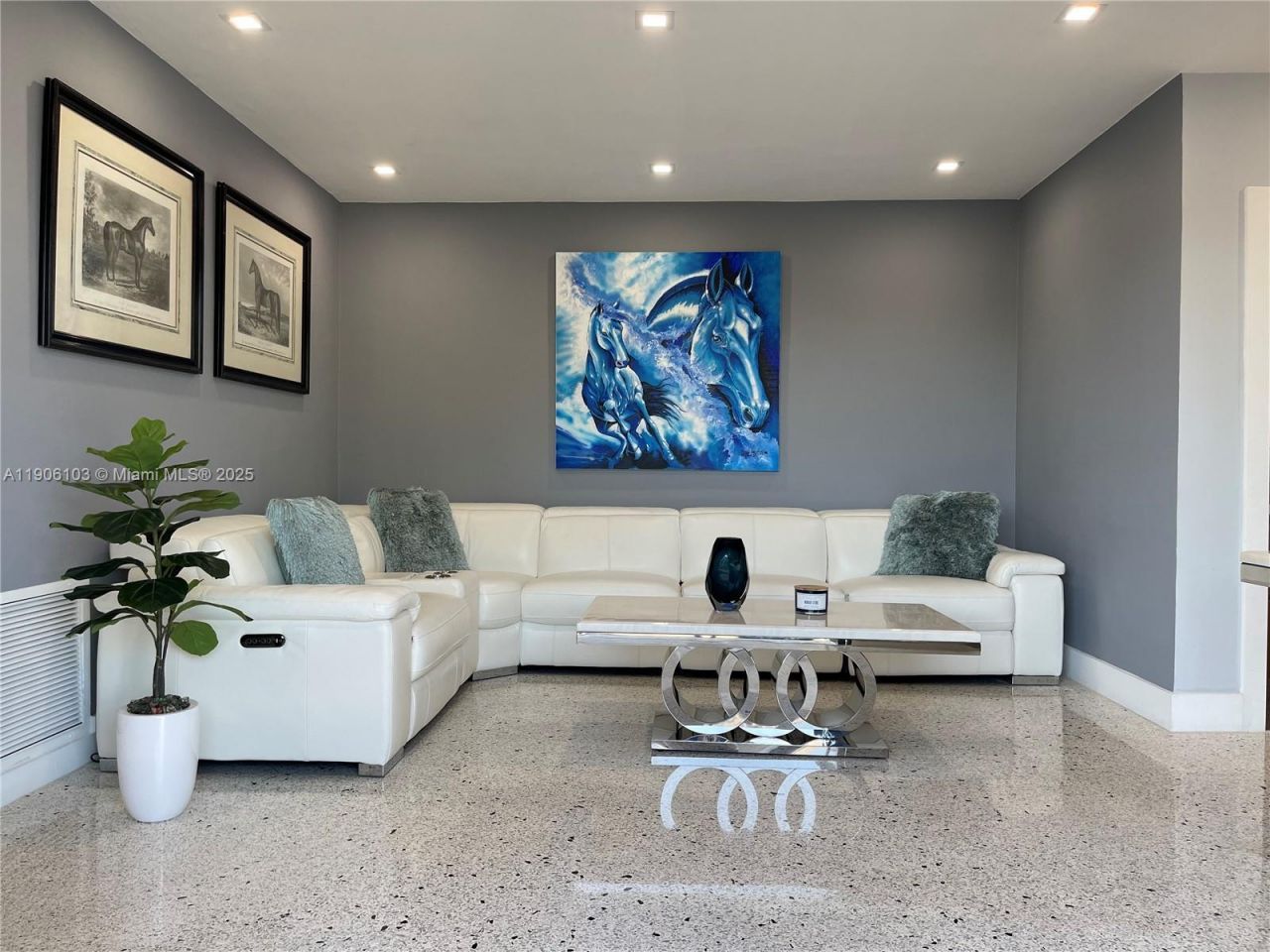 180 NW 59th Ct, Miami, FL 33126 Photo