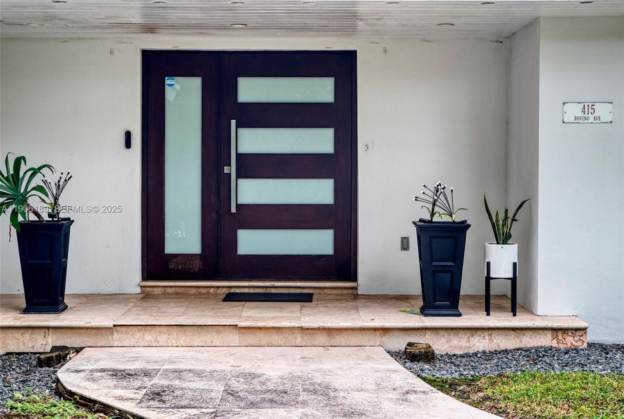 415 Rovino Ave, Coral Gables, FL 33156 Photo