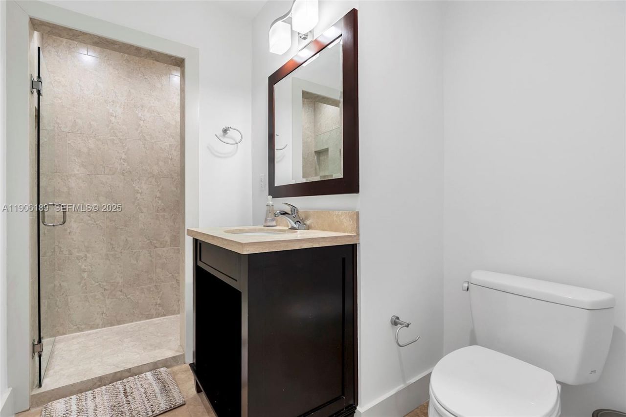 415 Rovino Ave, Coral Gables, FL 33156 Photo