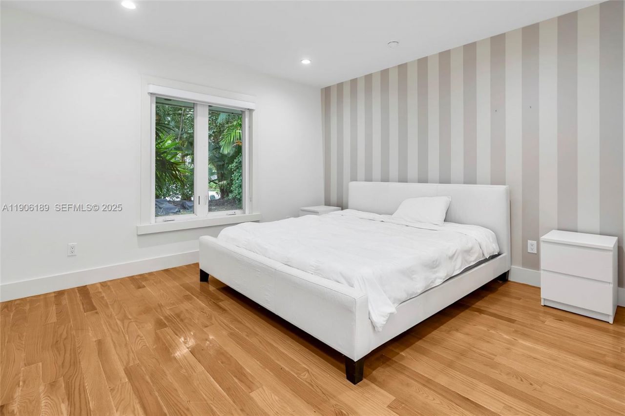 415 Rovino Ave, Coral Gables, FL 33156 Photo