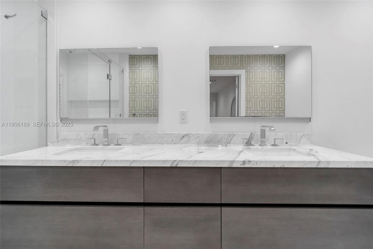 415 Rovino Ave, Coral Gables, FL 33156 Photo