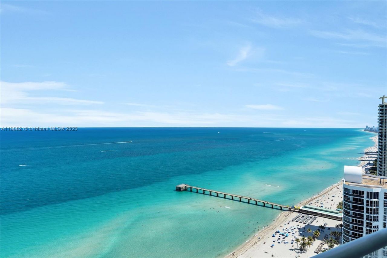 16901 Collins Ave, Unit 3203, Sunny Isles Beach, FL 33160 Photo