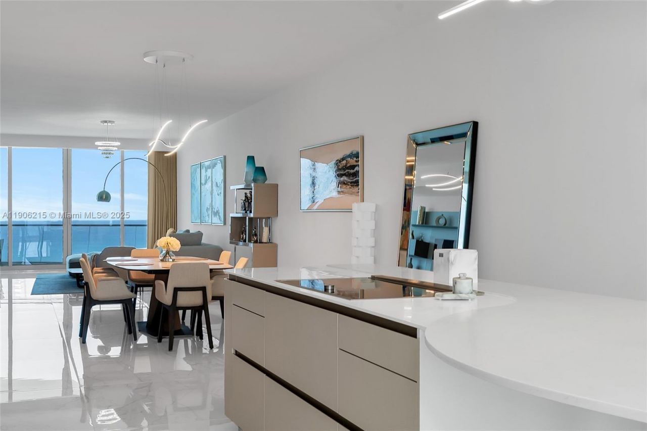 16901 Collins Ave, Unit 3203, Sunny Isles Beach, FL 33160 Photo