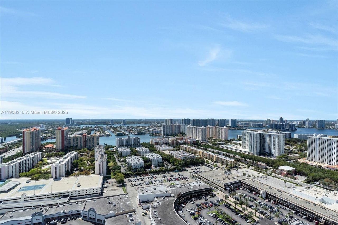16901 Collins Ave, Unit 3203, Sunny Isles Beach, FL 33160 Photo