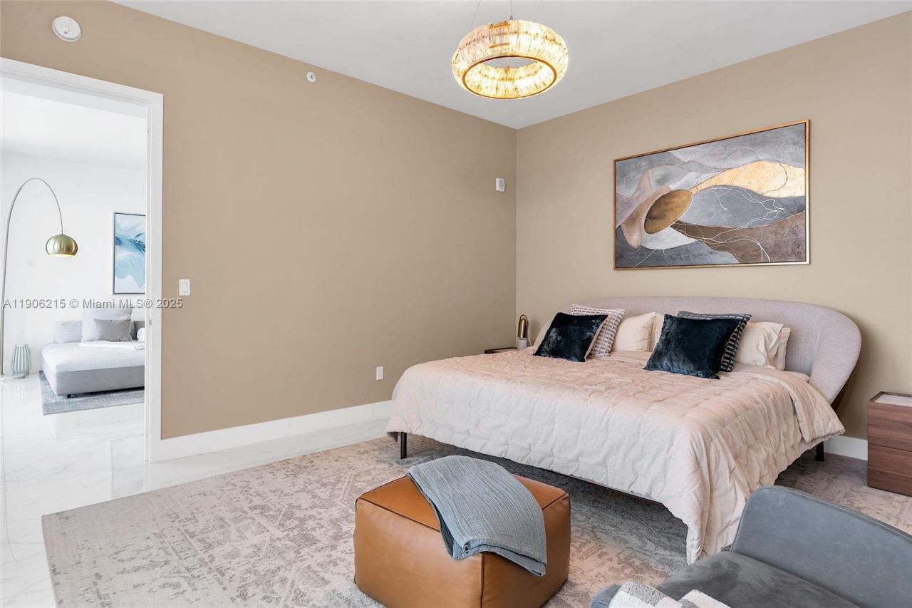 16901 Collins Ave, Unit 3203, Sunny Isles Beach, FL 33160 Photo